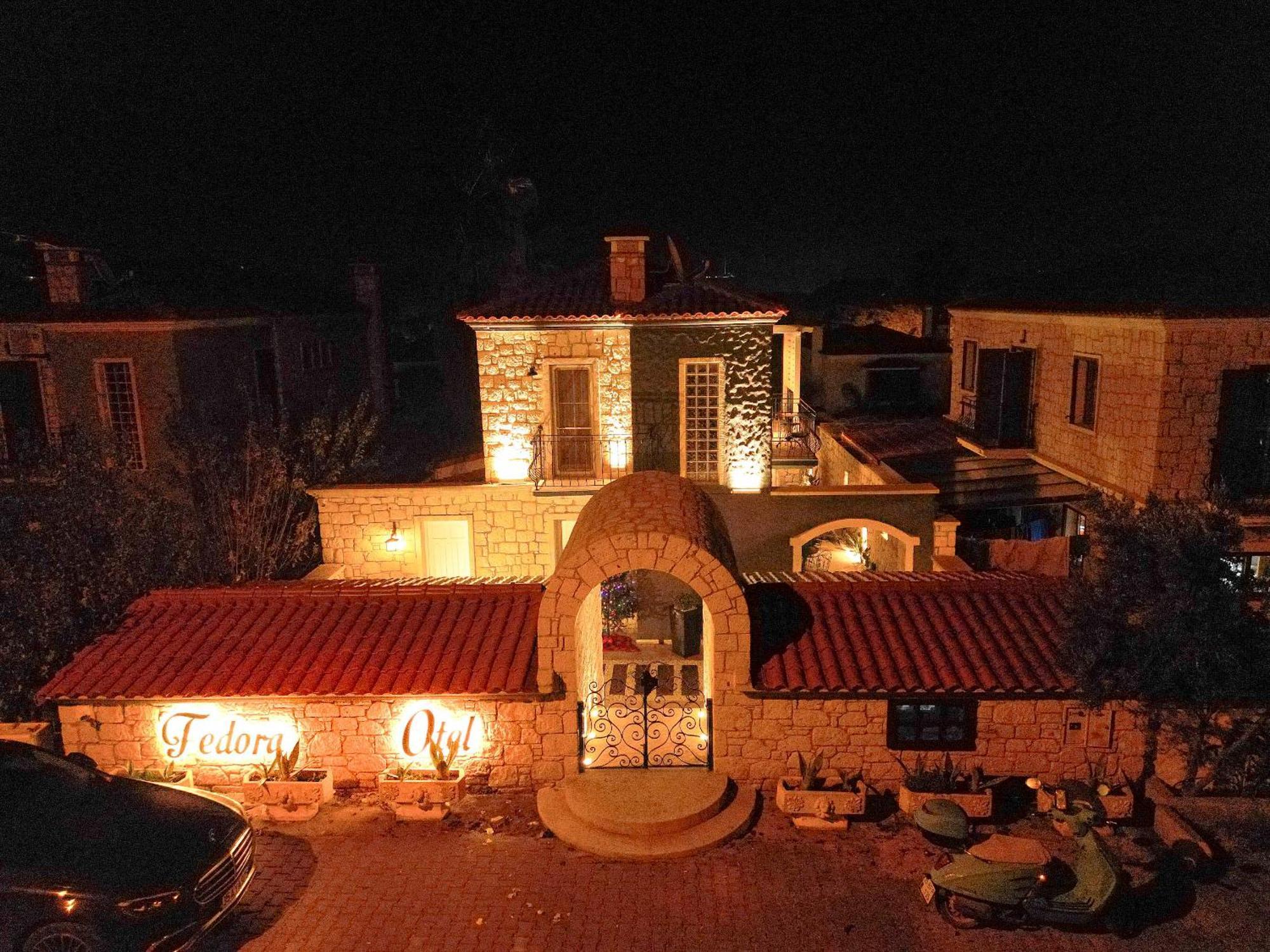 Fedora Otel אלאקאטי מראה חיצוני תמונה
